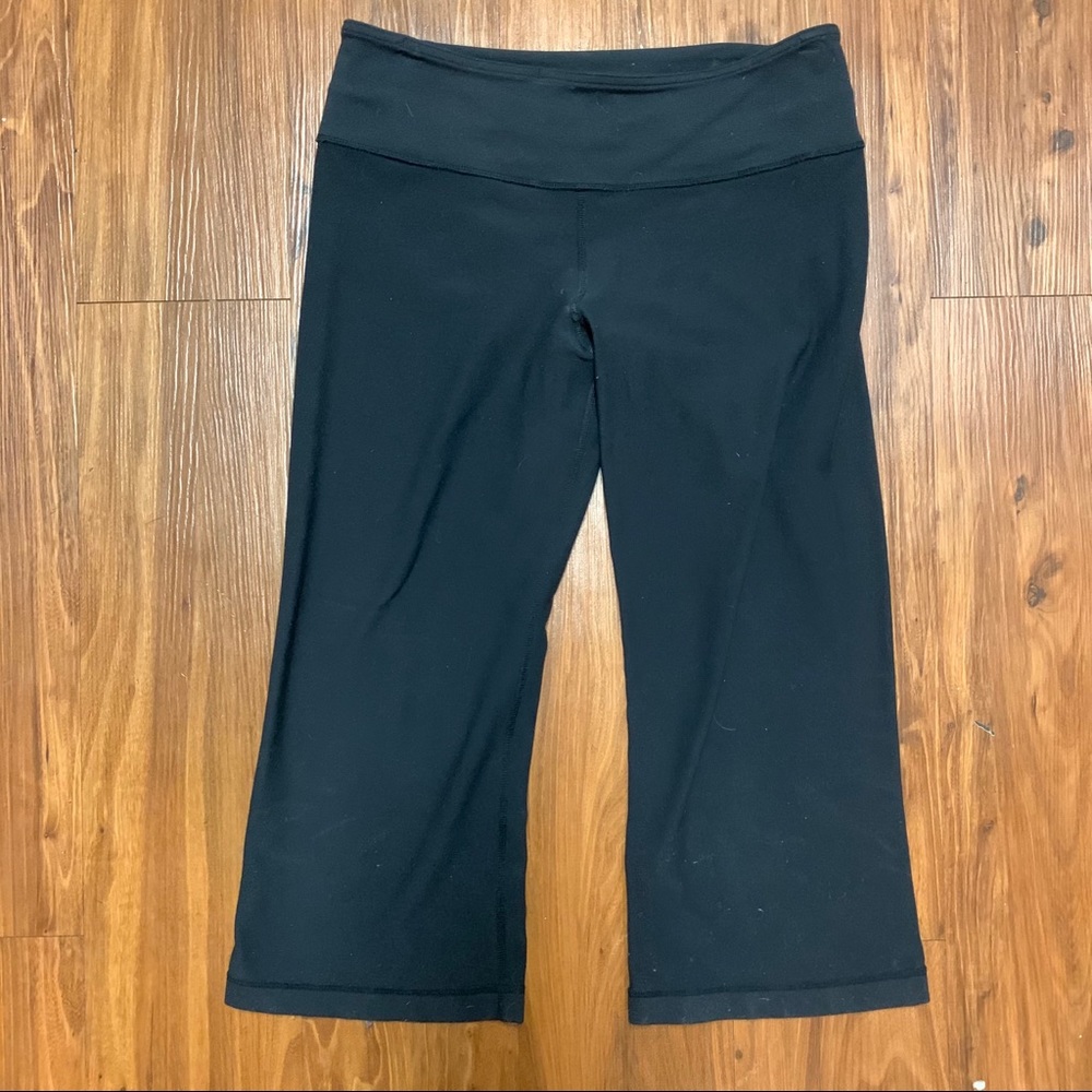 Black Cropped LULULEMON Leggings